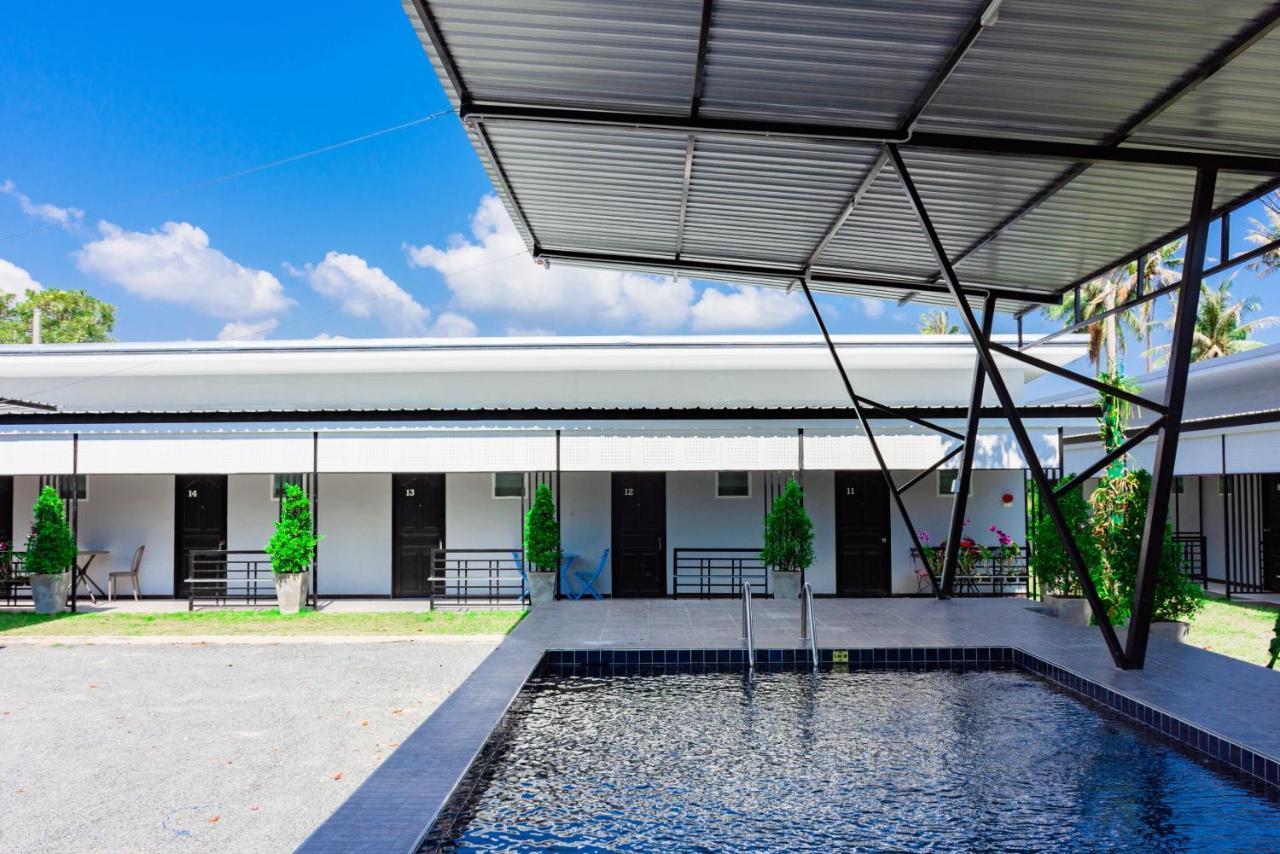 Oyo 533 Runya Poolvilla Prachuap Khiri Khan Exterior photo