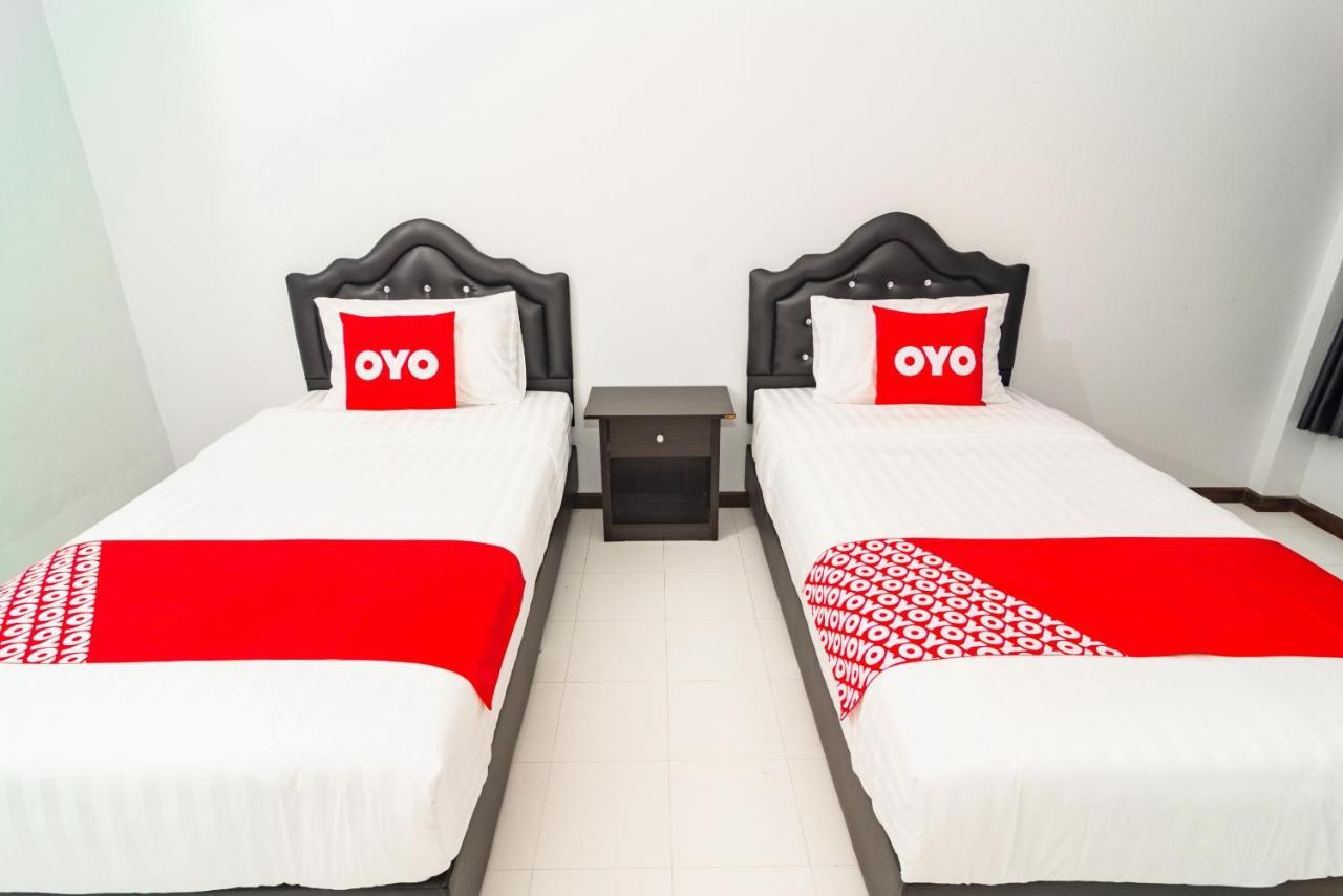 Oyo 533 Runya Poolvilla Prachuap Khiri Khan Exterior photo